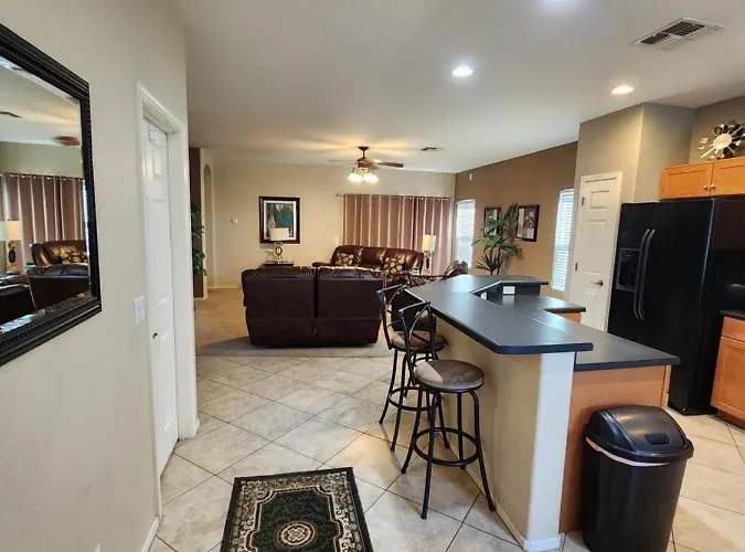 Peaceful 3 Bedrooms Vacation Or Business Retreat Maricopa