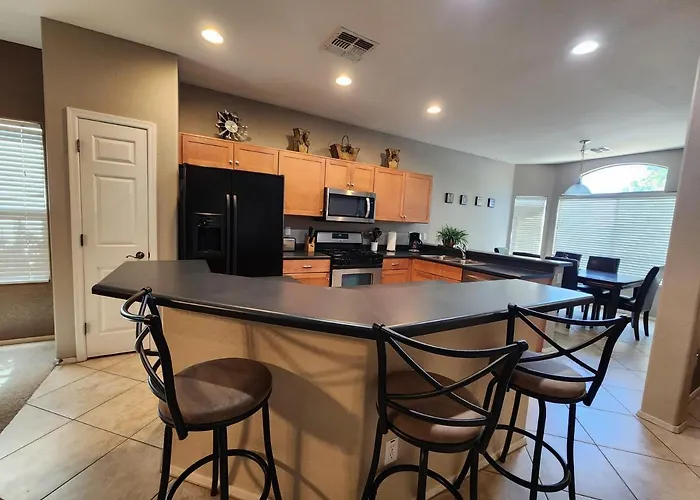 Peaceful 3 Bedrooms Vacation Or Business Retreat Holiday home Maricopa