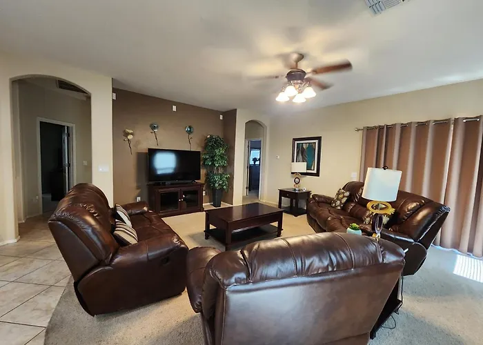 Peaceful 3 Bedrooms Vacation Or Business Retreat *