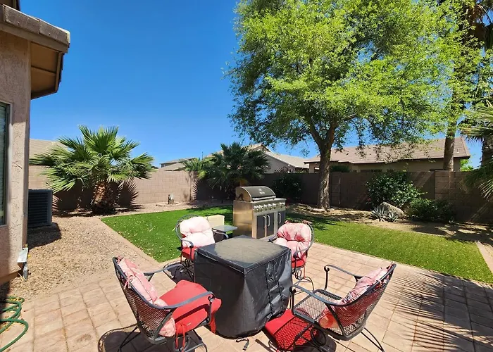 Peaceful 3 Bedrooms Vacation Or Business Retreat Maricopa